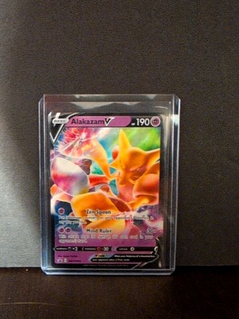 Alakazam V SWSH083 - Black Star Promo - Holo