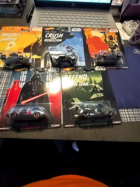 Hot Wheels "STAR WARS" SET OF 5