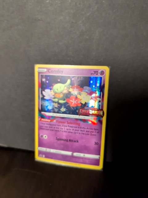 Comfey SWSH242 Black Star Promos Lost Origin Stamped Prerelease Holo Pokémon NM