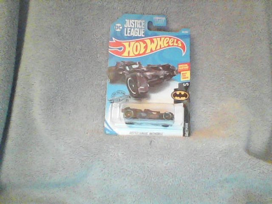 Hot Wheels Batmobile basic Just. League
