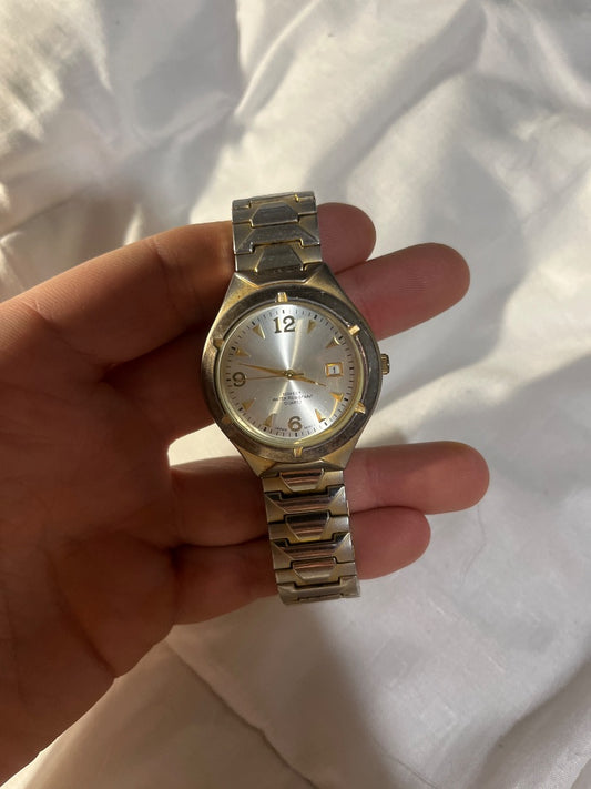 Advance wrist watch