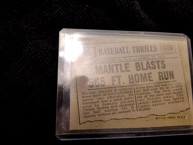 1961 Topps Mickey Mantle