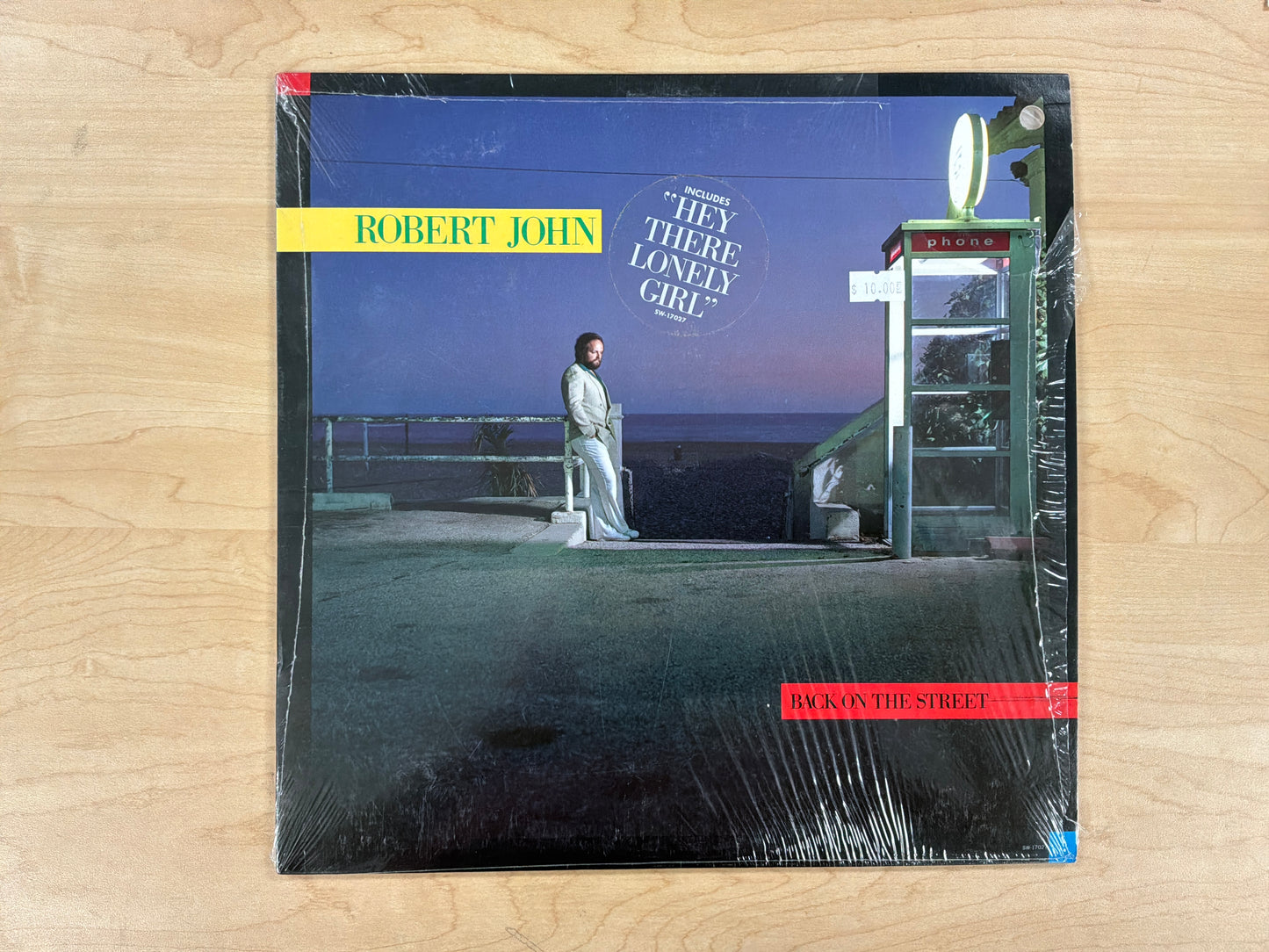 Robert John - Back On The Street