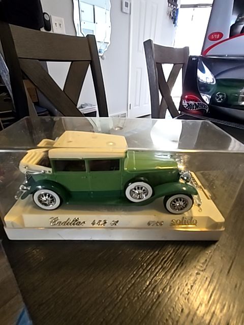 Solido Age d'or Cadillac 452 A #4085