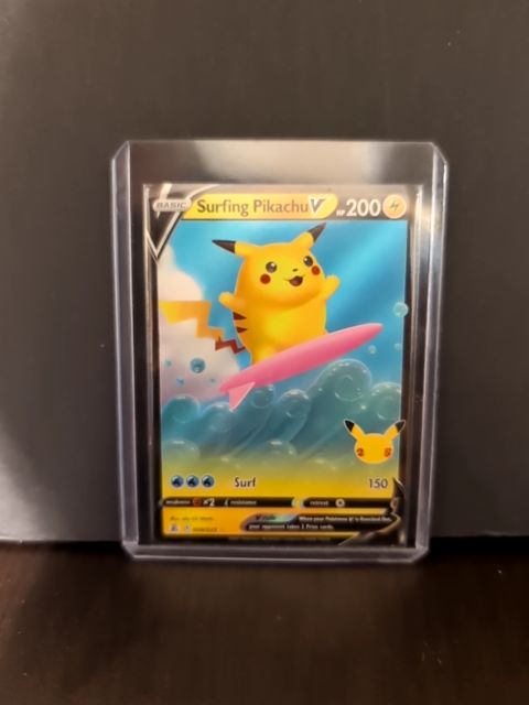 Surfing Pikachu V 008/025 - Celebrations Ultra Rare
