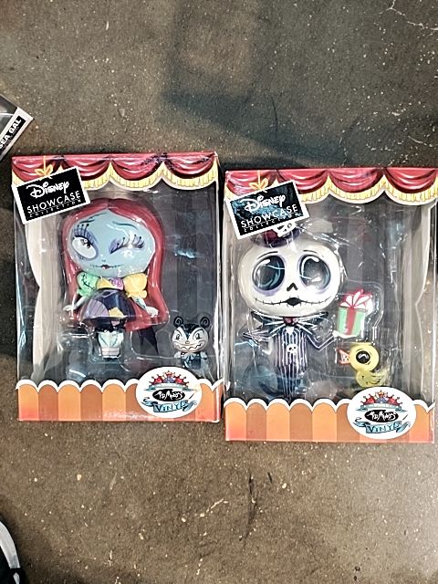 Disney showcase Jack and Sally