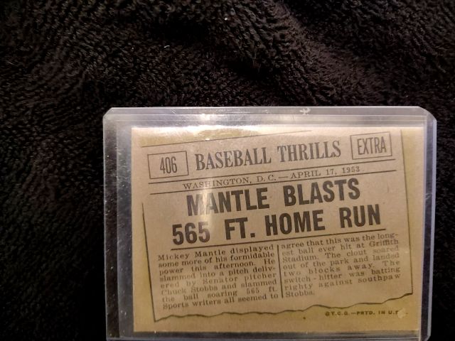 1961 Topps Mickey Mantle