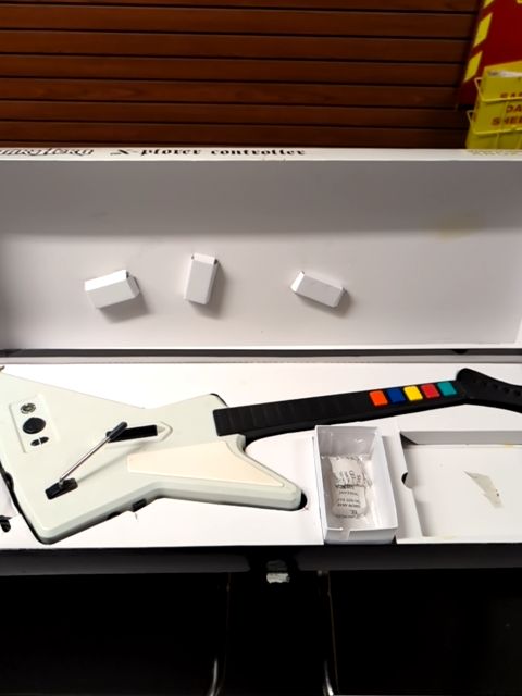 Guitar Hero X-plorer XBOX 360