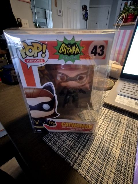Funko POP! HEROES BATMAN CLASSIC TV SERIES #43 "CATWOMAN"