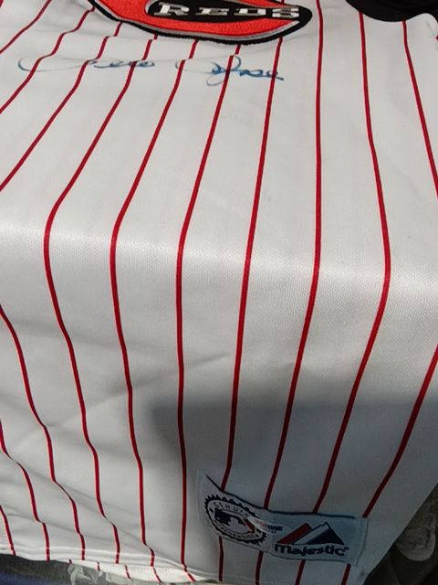 Pete Rose autographed jersey PSA certified